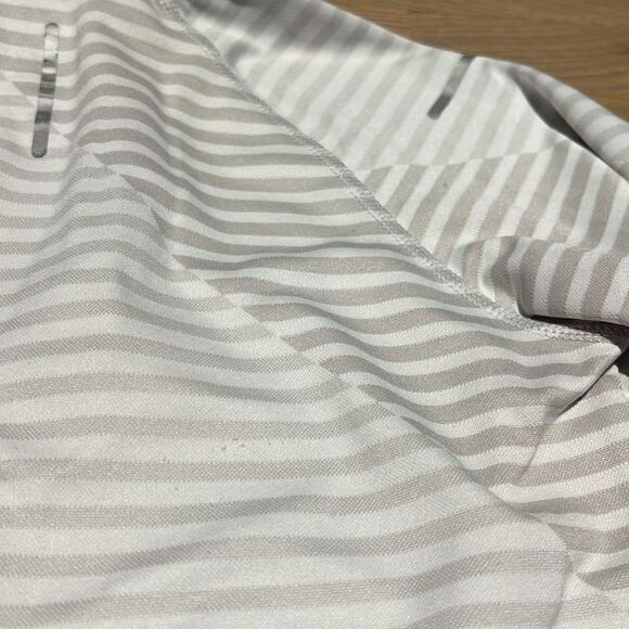 Nike DriFit Half Zip Pullover Shirt Jacket - Picture 8 of 8